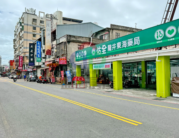 東海夜市低總價透天，地板衛浴更新 12