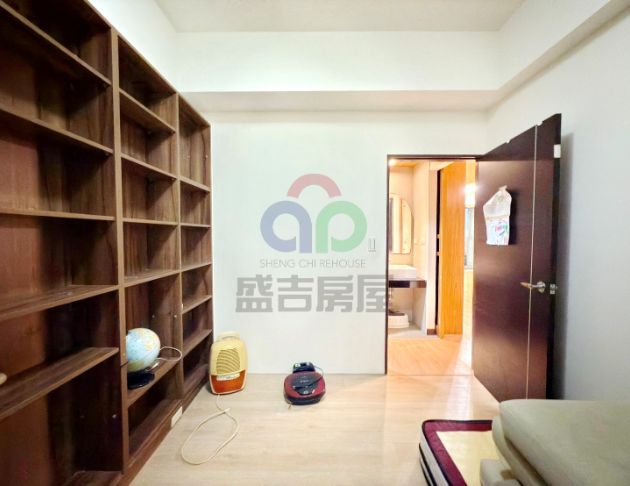 國安一路，藍海帝國，漂亮三房+平車，猶豫錯過將不再 9