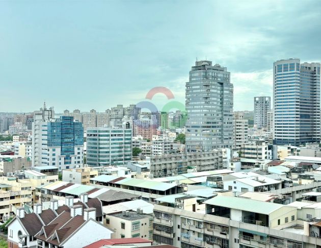 中科【寶輝世紀莊園】絕美釋出~朝南景觀三房+平面車位，就是讚 12